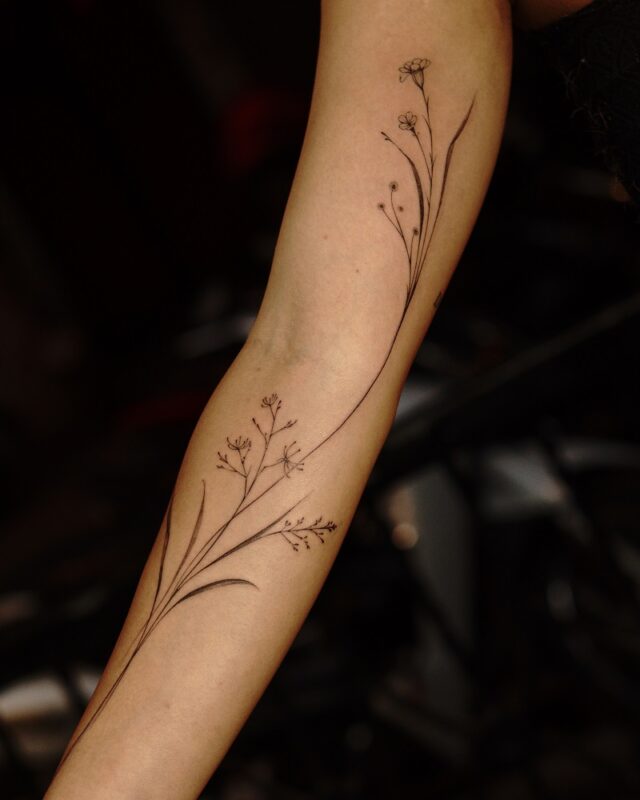 flower-tattoo-for-girl