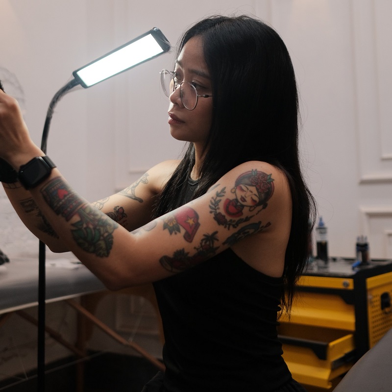 Sam – Vietnamese Traditional Tattoo Artist in Hanoi | Azone